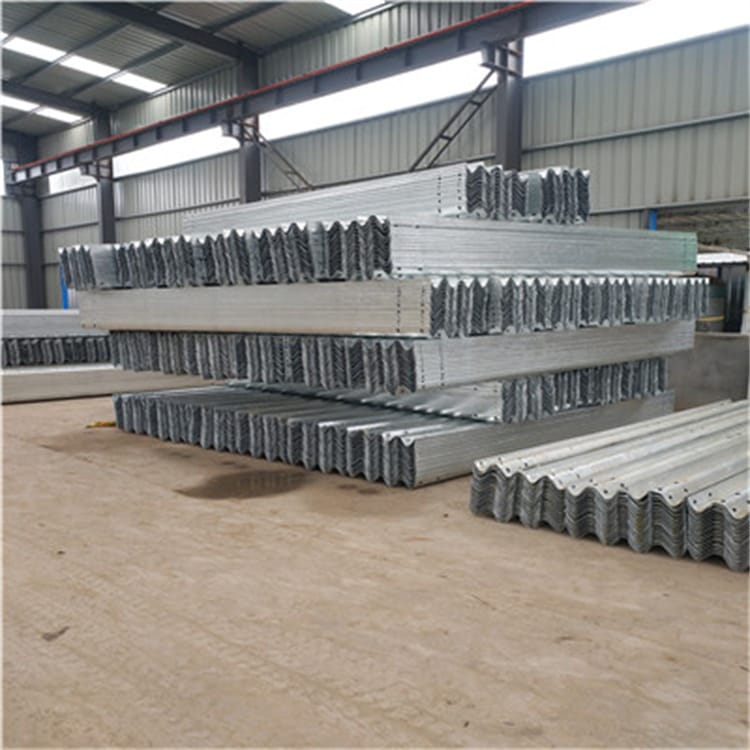 高速公路波形护栏板的系统原理