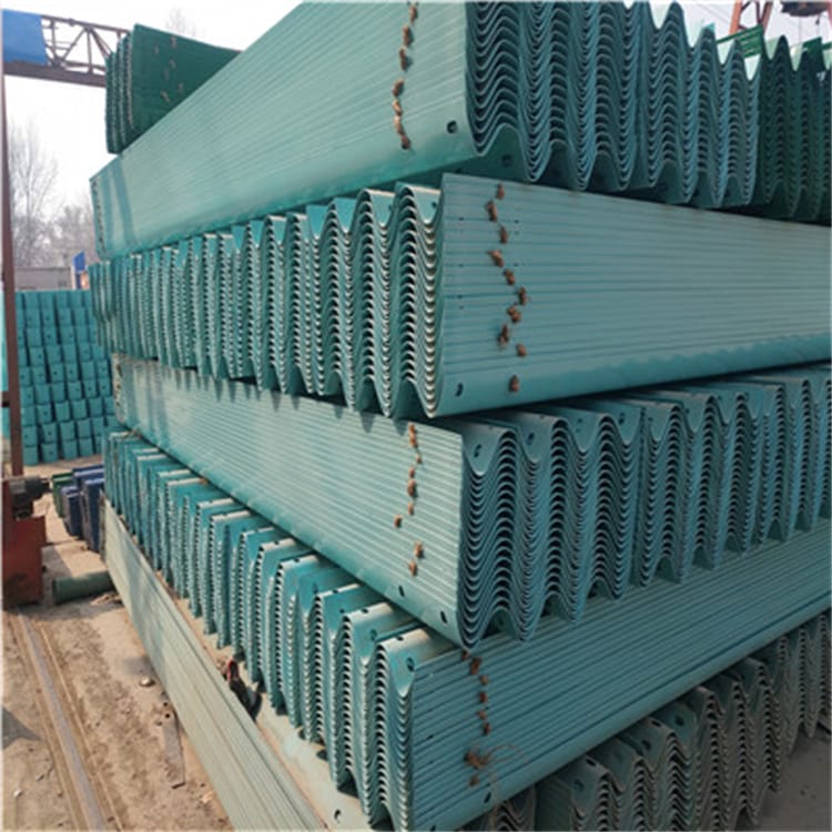 怎么处理护栏板生锈的问题