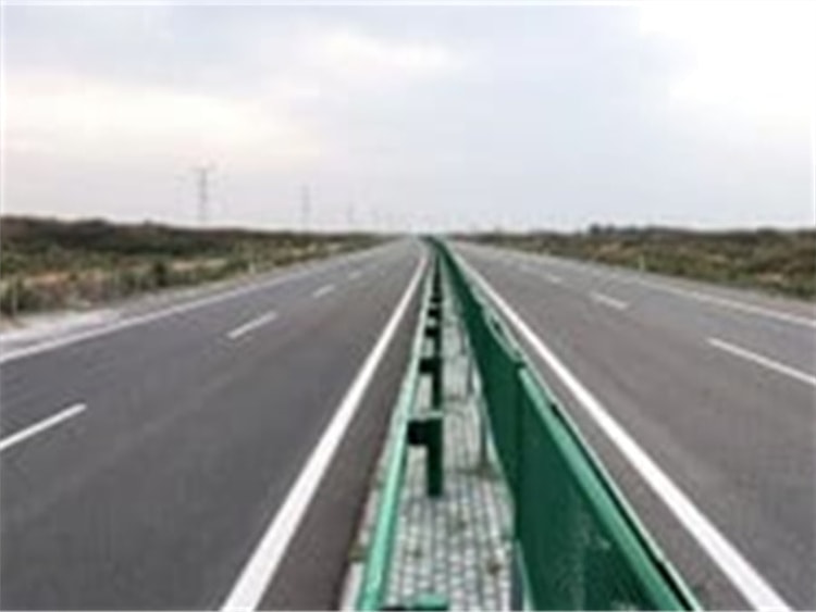波形护栏板适合应用在什么道路上