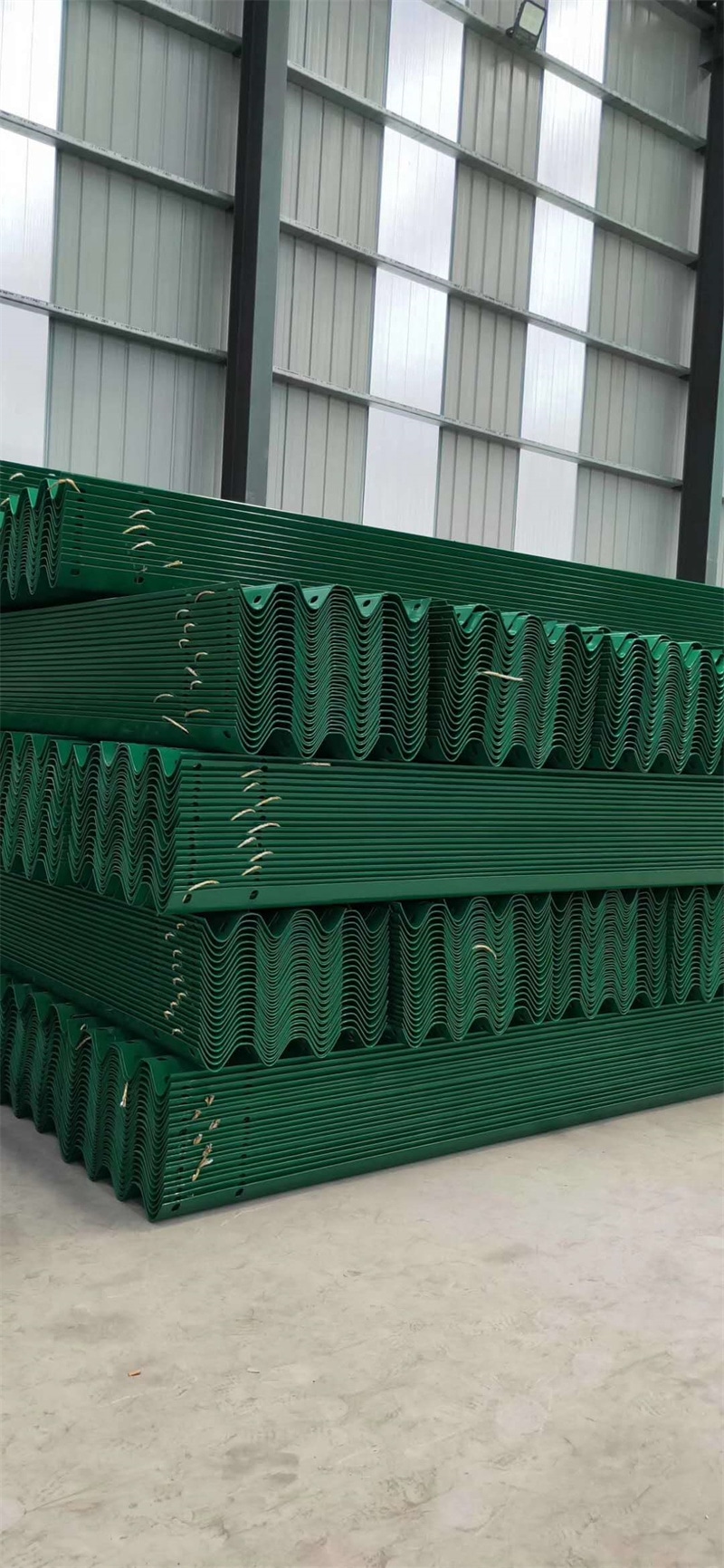 6029色喷塑护栏板