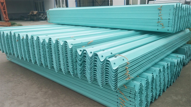 喷塑波形护栏板